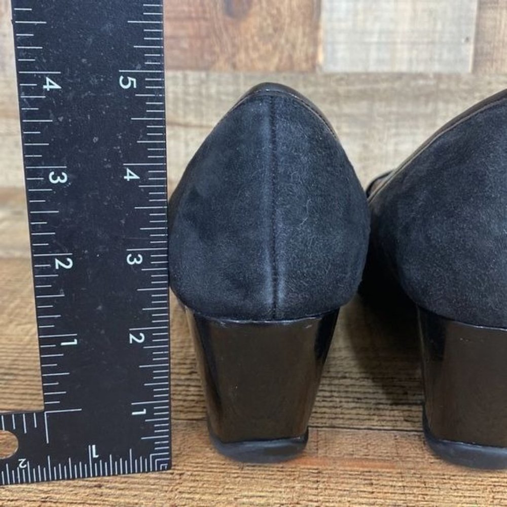 3/$12

Sophisticated Black Wedge Loafers with Silver Buckle. Buy 2 more for $12! - Picture 8 of 12